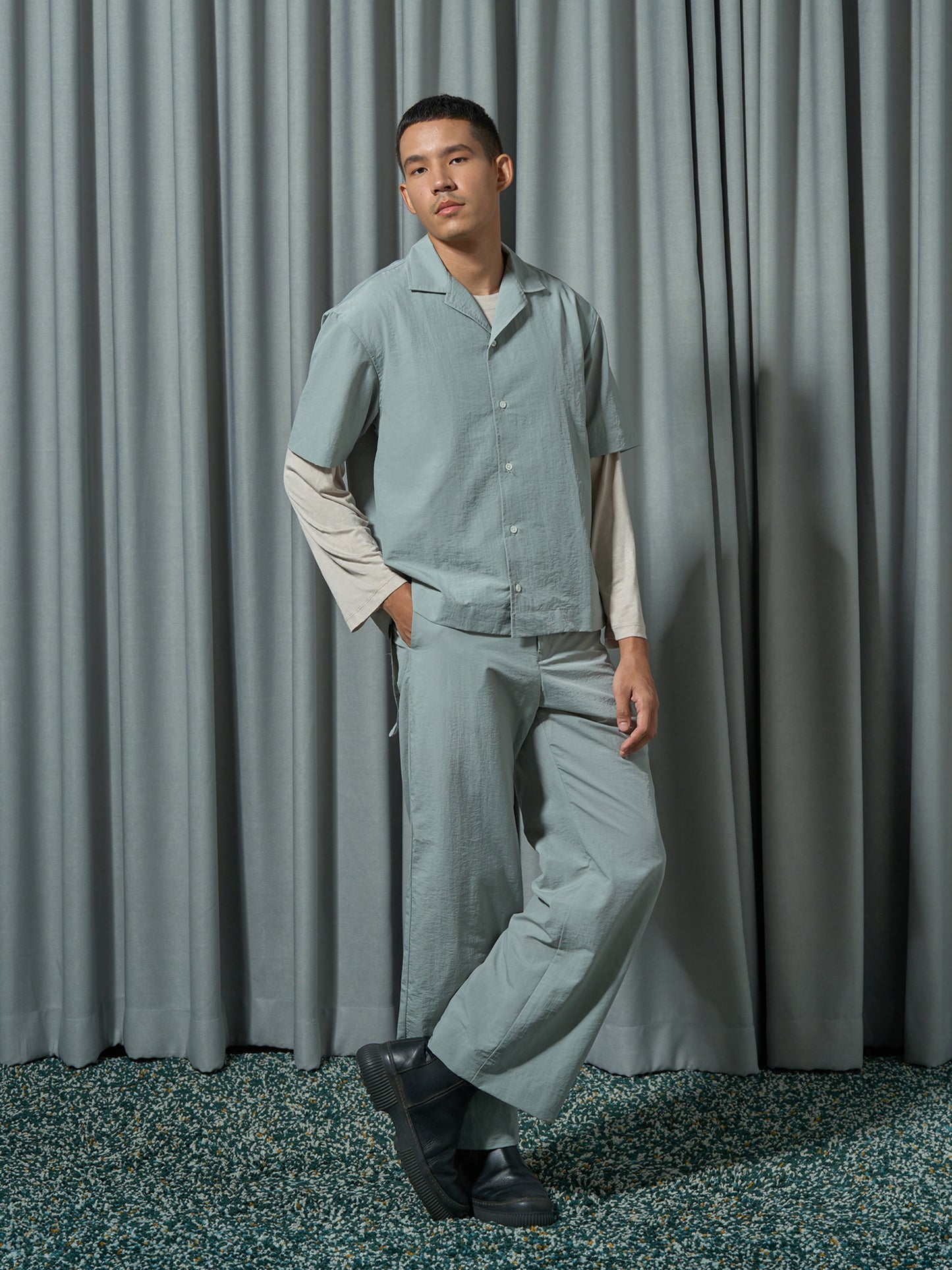 Hands-on Trousers (gry)