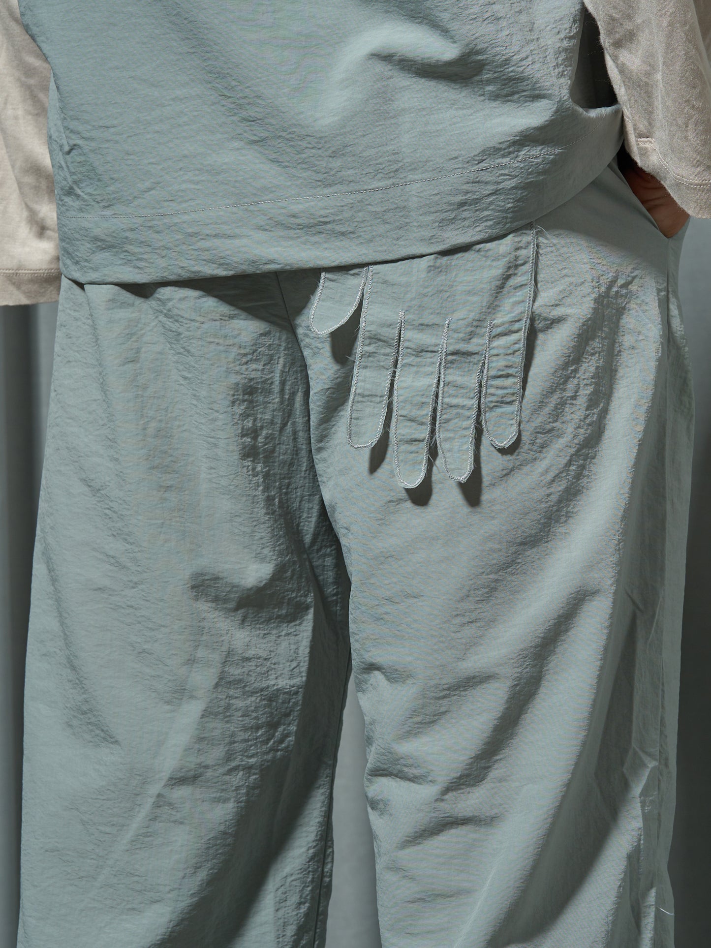 Hands-on Trousers (gry)